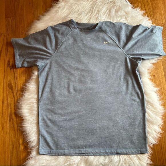 Men’s Nike Blue Dri-Fit Short Sleeve Tee Large - Picture 1 of 4